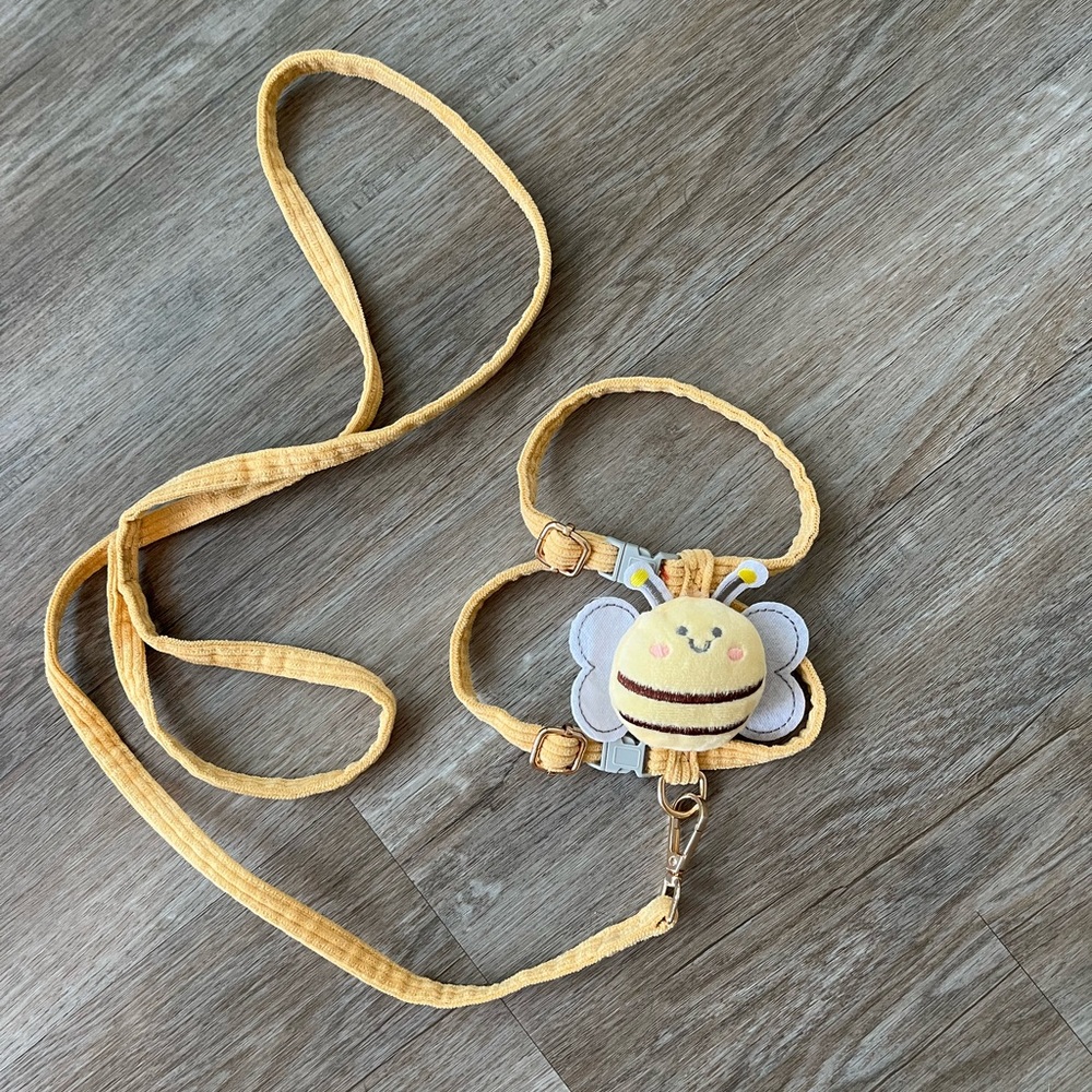 Must be bundled. Bumble Bee 🐝 harness and leash